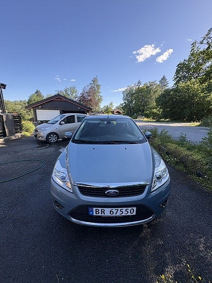 Ford Focus 9 of 12