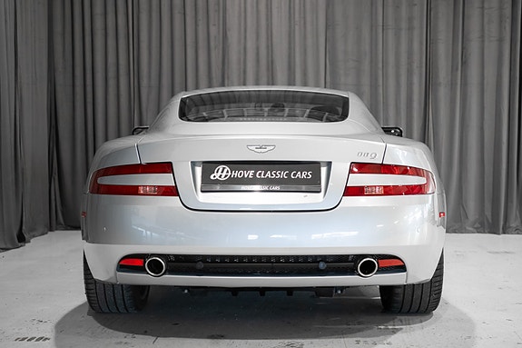Aston Martin DB9 5 of 5