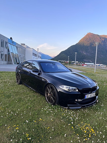 BMW M5 5 of 5