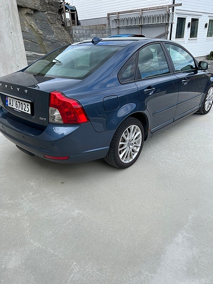 Volvo S40 5 of 5