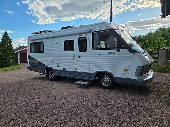 Winnebago 4 of 5