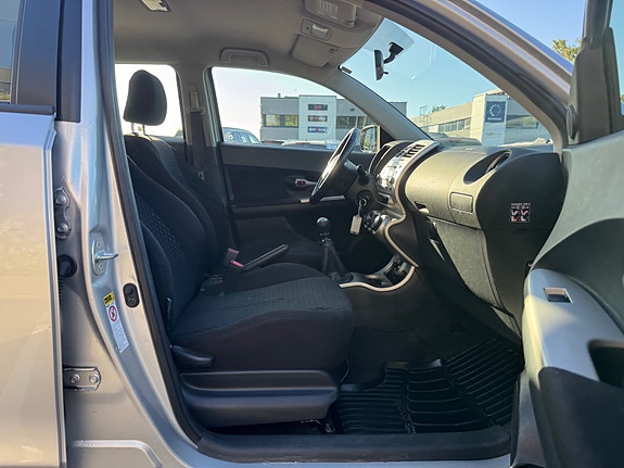 Toyota Urban Cruiser 13 of 19