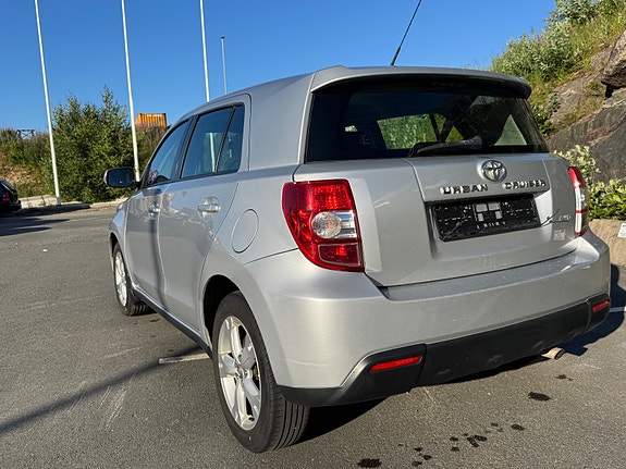 Toyota Urban Cruiser 3 of 5