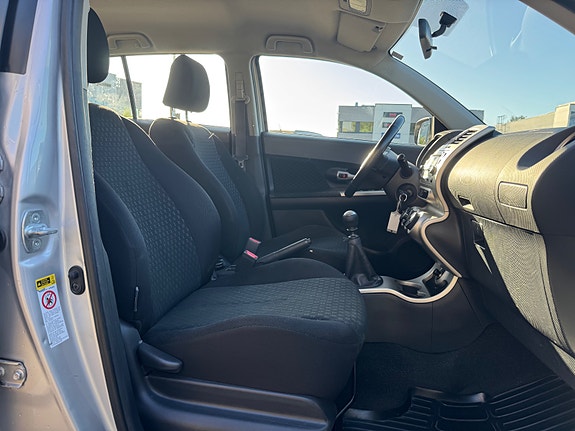 Toyota Urban Cruiser 14 of 19