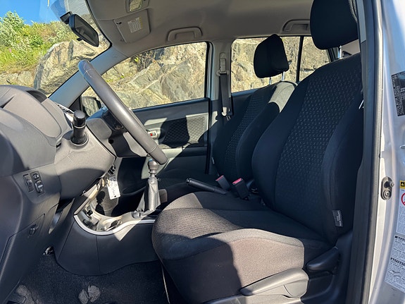 Toyota Urban Cruiser 10 of 19