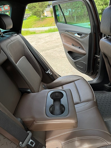 Opel Insignia 18 of 30