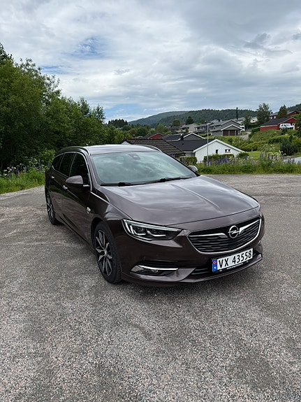 Opel Insignia 3 of 5