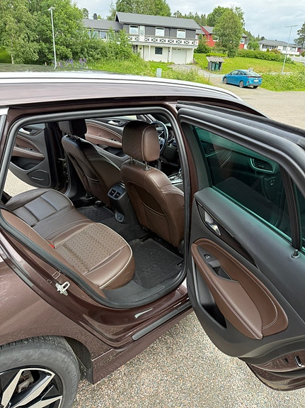 Opel Insignia 16 of 30
