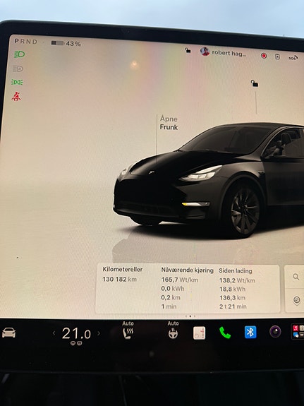 Tesla Model Y 8 of 10