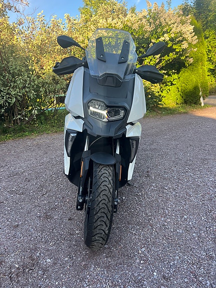 BMW C 400 X 4 of 12