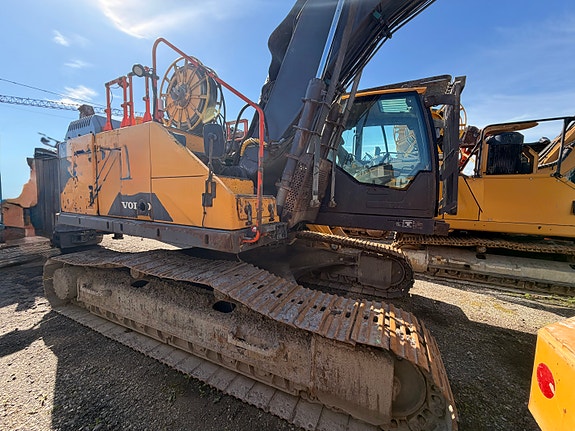 Volvo EC250EL 3 of 5
