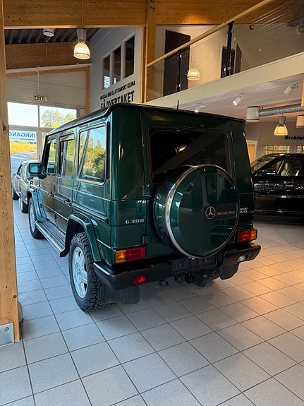 Mercedes-Benz G300 1998 photo 4