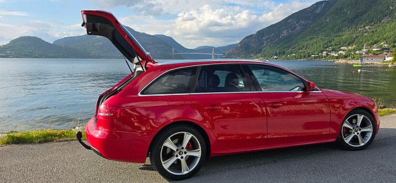 Audi A4 8 of 23