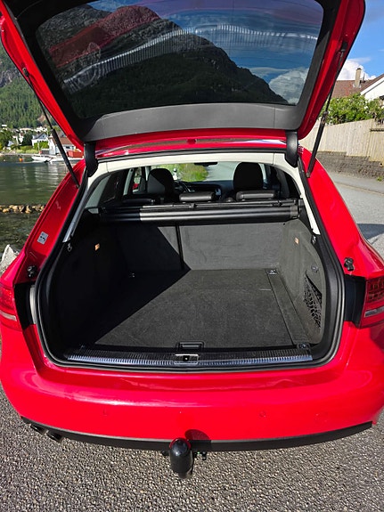 Audi A4 9 of 23