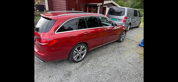 Mercedes-Benz C350 15 of 19