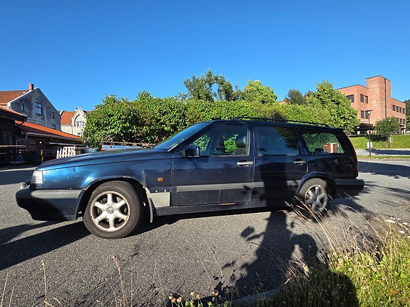 Volvo 850 3 of 5