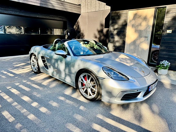 Porsche 718 Boxster S 2017 photo 2