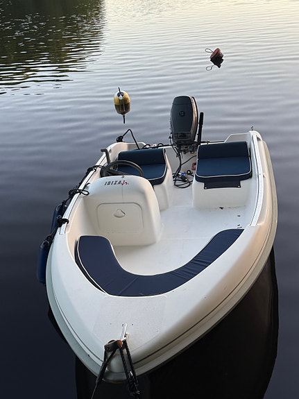 Ibiza jr med 20 hk Yamaha , den perfekte ungdomsbåten 2 of 5
