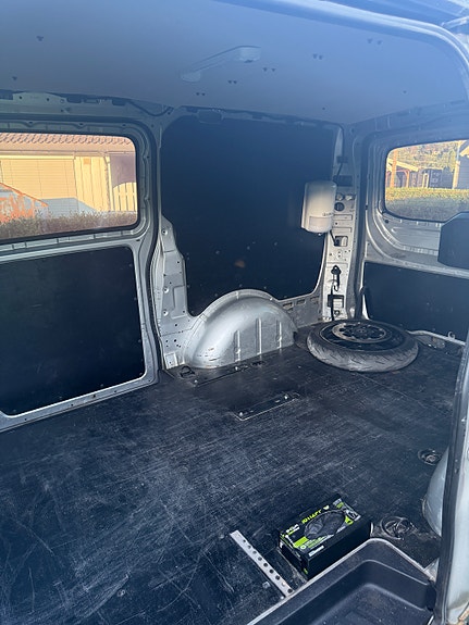 Mercedes-Benz Vito 114 8 of 16