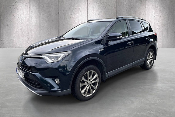 Toyota RAV4 3 of 5