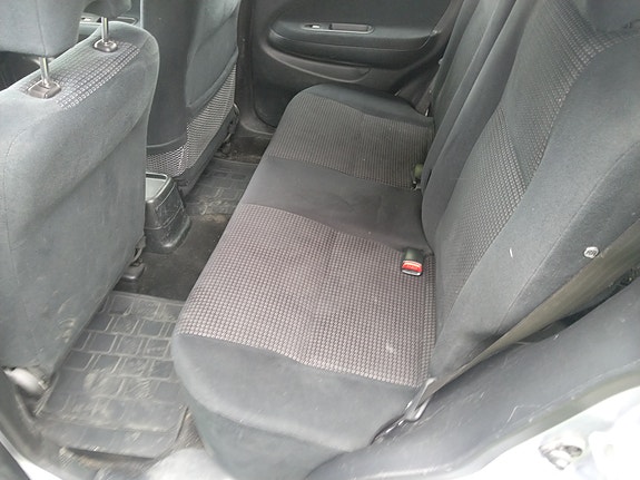 Honda HR-V 13 of 18