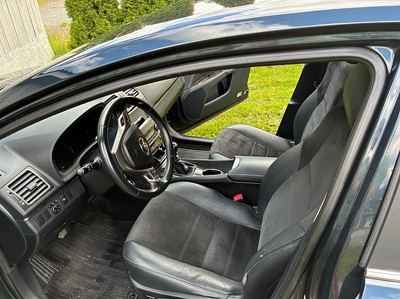 Toyota Avensis 5 of 5