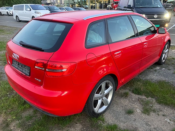 Audi A3 4 of 5