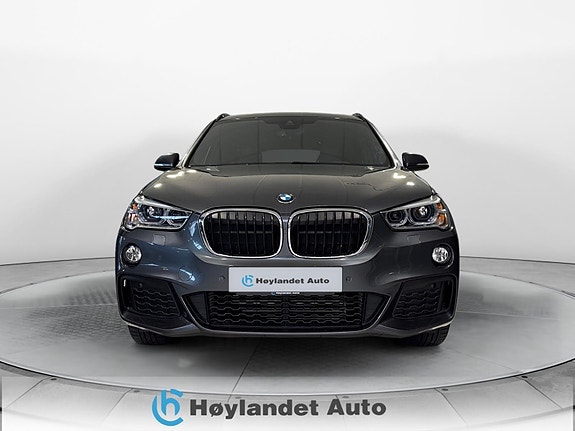 BMW X1 3 of 5