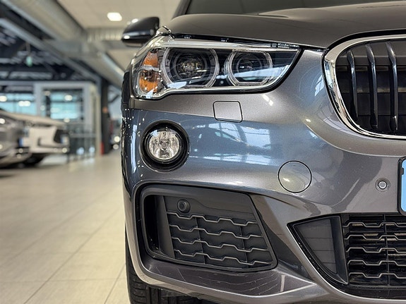 BMW X1 2 of 5