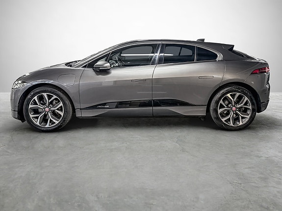 Jaguar I-PACE 2 of 5
