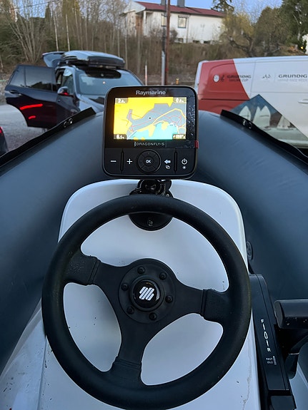 Suzumar MX350 m/elstart, kartplotter og jockeysete 4 of 4