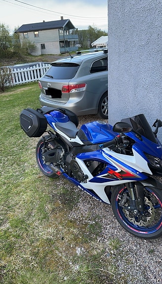 Suzuki GSX-R 750 12 of 12