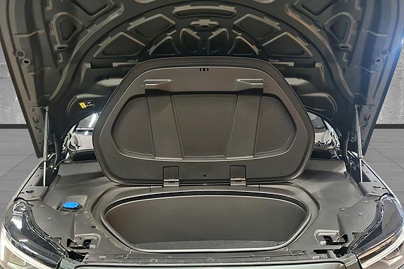 Volvo EX40 4 of 5