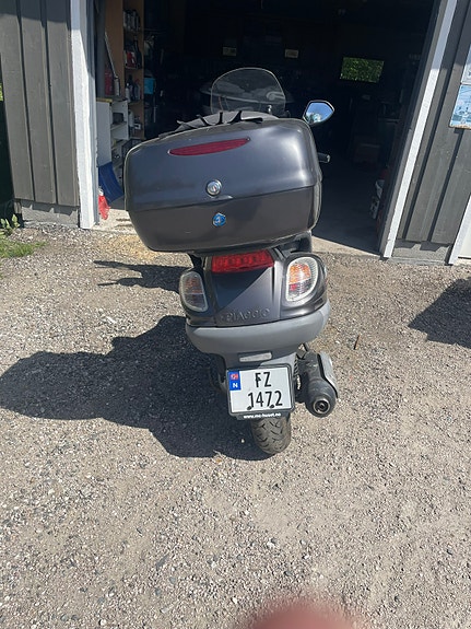 Piaggio X9 125 4 of 4