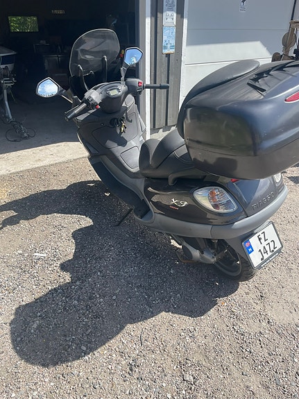 Piaggio X9 125 3 of 4