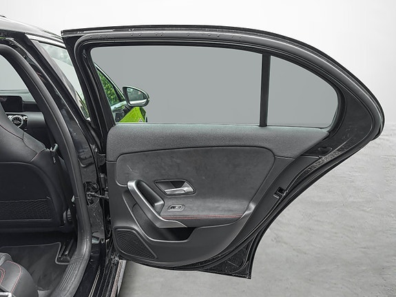 Mercedes-Benz A250 e 20 of 25