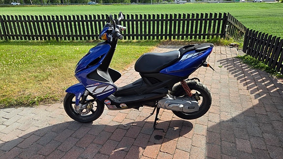 Yamaha 50 Aerox 2 of 5