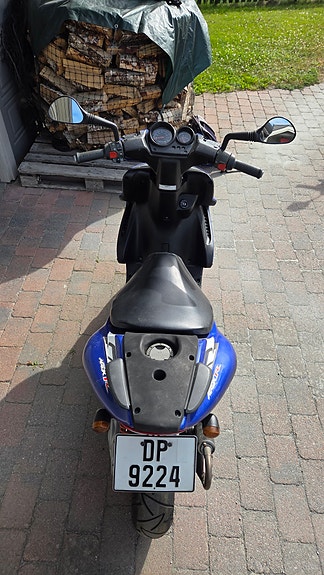 Yamaha 50 Aerox 3 of 5