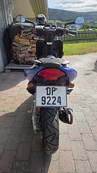 Yamaha 50 Aerox 4 of 5
