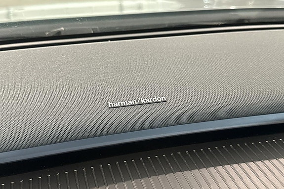 Volvo EX30 12 of 19