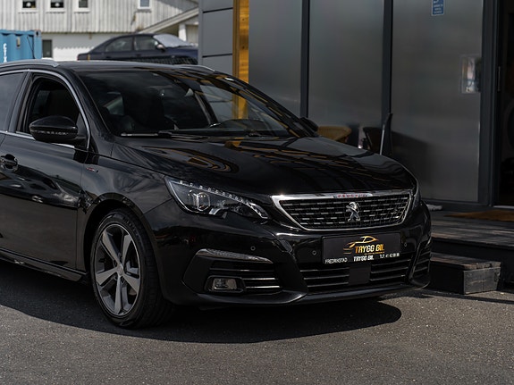 Peugeot 308 6 of 30