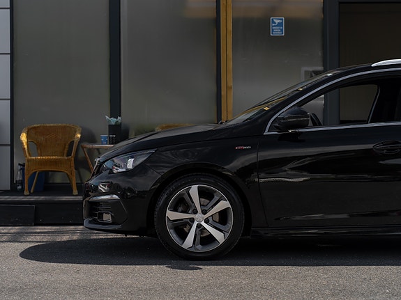 Peugeot 308 11 of 30