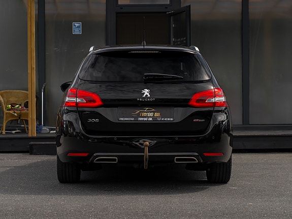 Peugeot 308 8 of 30