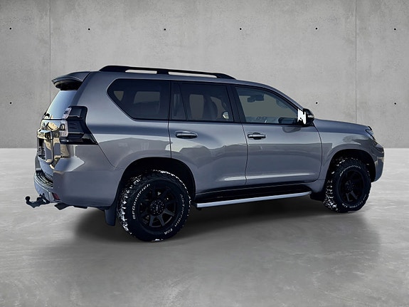 Toyota Land Cruiser 13 of 24