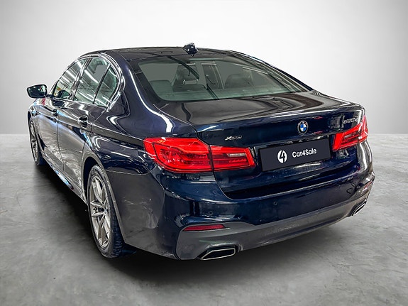 BMW 530e 3 of 5