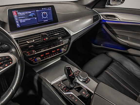 BMW 530e 15 of 30