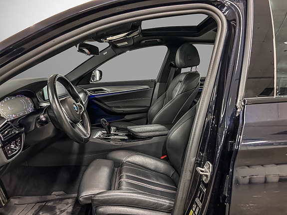 BMW 530e 10 of 30