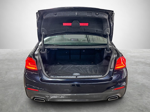BMW 530e 27 of 30