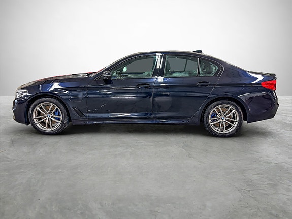 BMW 530e 2 of 5