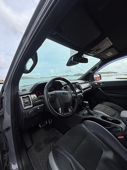 Ford Ranger Raptor 13 of 24